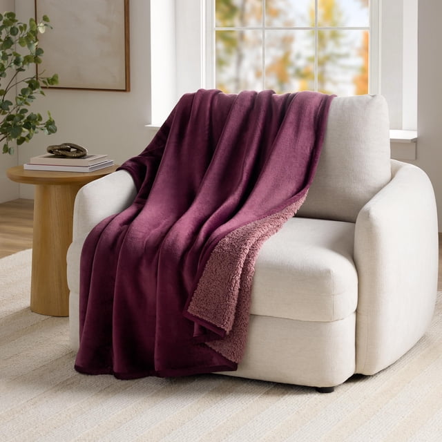 Member's Mark Cozy Plush Throw, 60" x 72"
