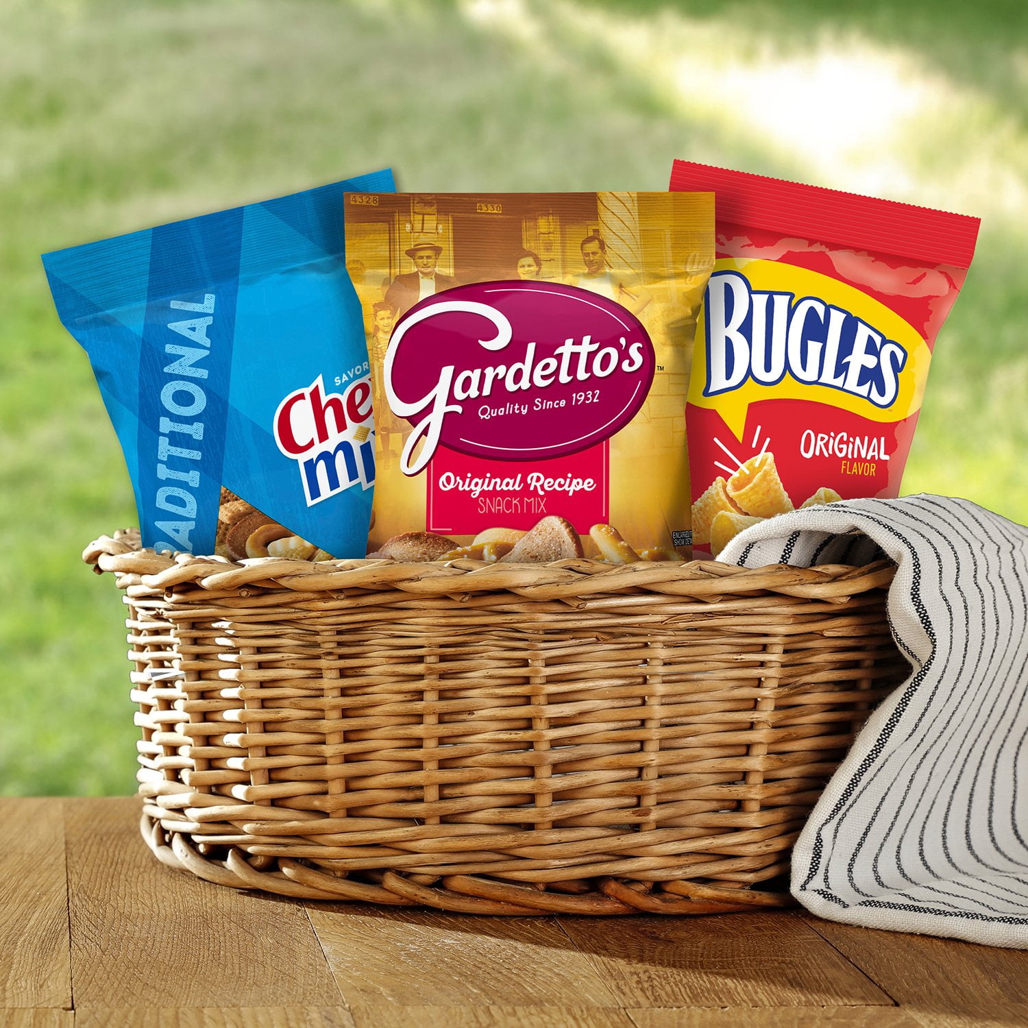 Bugles, Chex Mix & Gardetto Variety Pack Snacks, 40 pk. - Samsclub.com