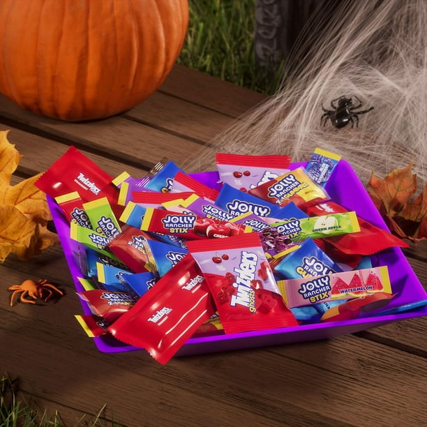 HERSHEY'S Variety Pack Fruit Flavored Halloween Candy, 155 pcs