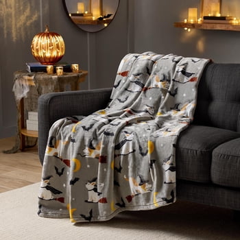 Member's Mark Halloween Lounge Throw, 60" x 70"