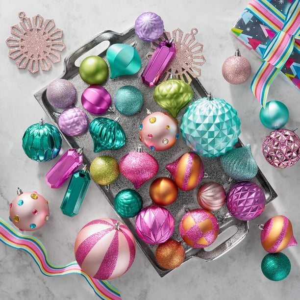 Member's Mark Shatterproof Ornament Collection, 82 Count