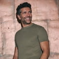 thumbnail image 5 of True Classic Men's 2-Pack T-Shirt, 5 of 6