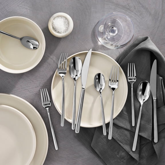 Member's Mark Premium 20-Piece 18/10 Stainless Steel Modern Flatware Set, Assorted Finishes