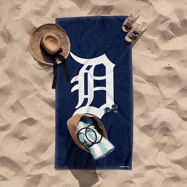 GOD ONLY KNOWS ☺︎︎︎︎SIGNATURELOGOBEACH TOWEL Logo Brands Detroit Tigers 38