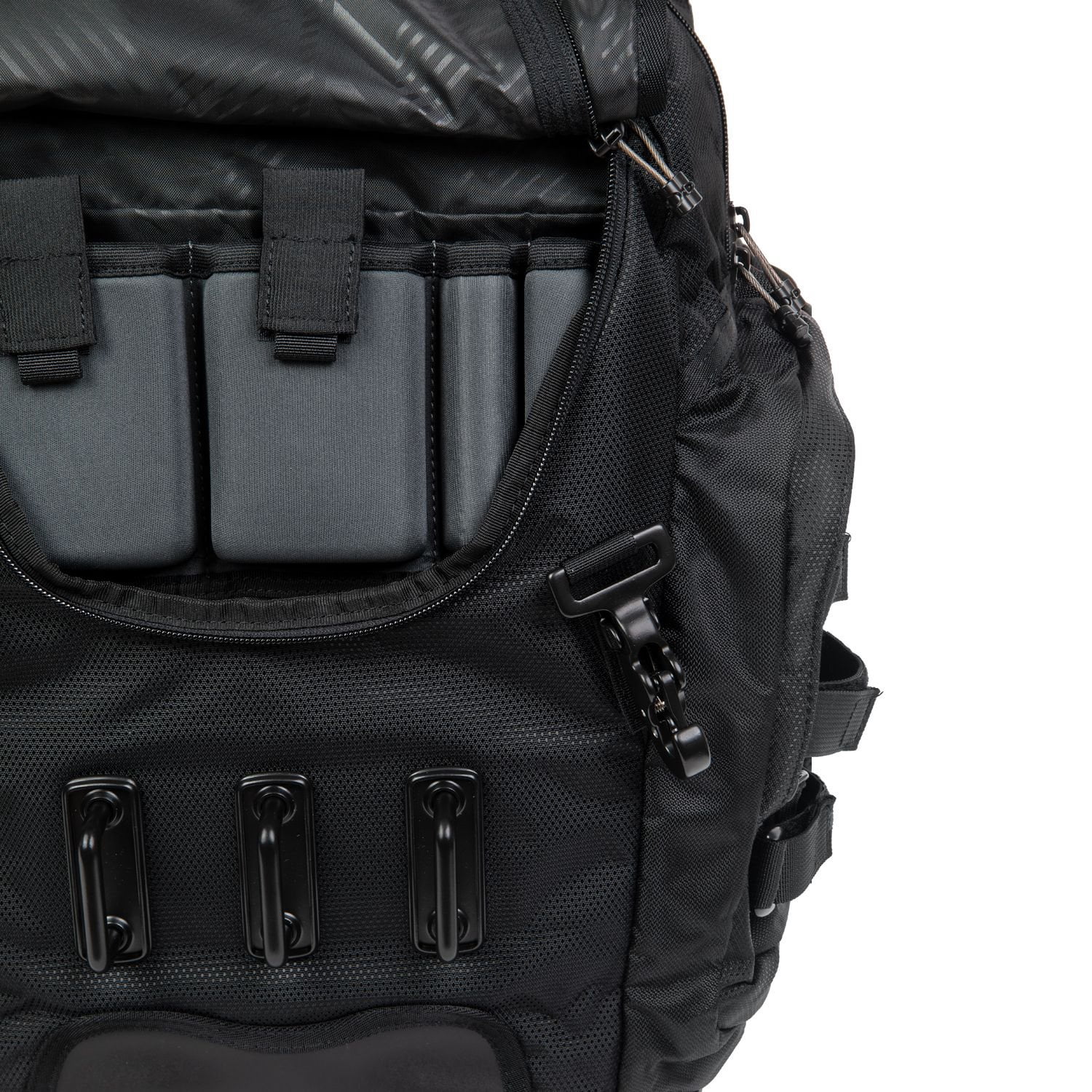 Oakley Kitchen Sink Backpack Stealth Black 34 L - Samsclub.com