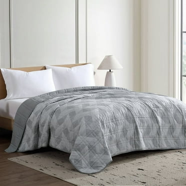 Member's Mark Oversized Down Alternative Reversible Blanket, 94" x 106", fits Queen and King beds