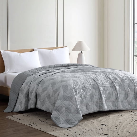 Member's Mark Oversized Down Alternative Reversible Blanket, 94" x 106", fits Queen and King beds