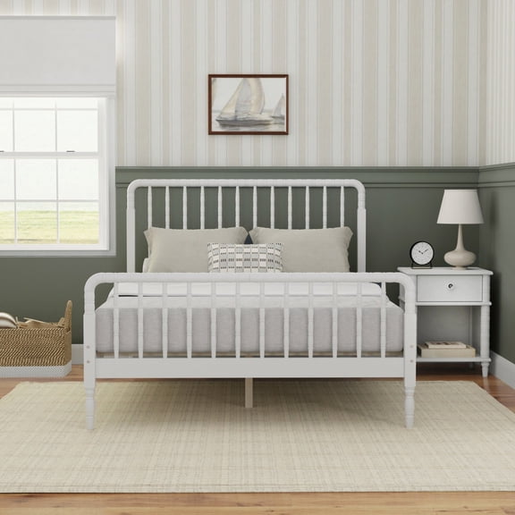 HH2 Home Alva Youth Wood Platform Spindle Bed