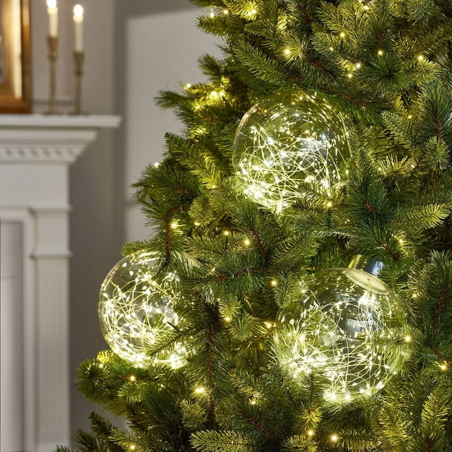 Member's Mark Oversized Twinkling Globe Lights, Set of 3