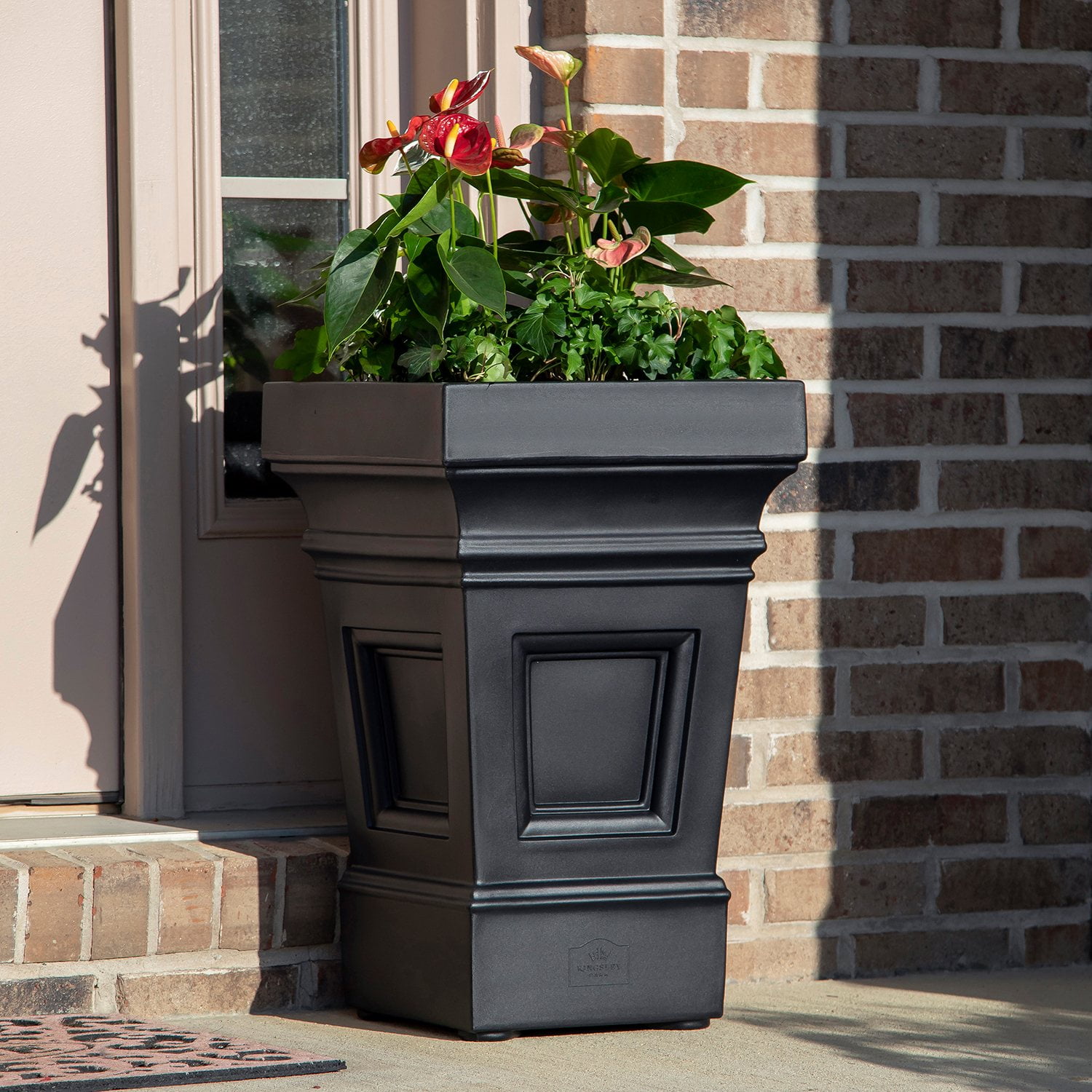 Step2 501499 Atherton Planter, Black＿並行輸入品 Step2 Atherton 24\" Planter, Set of 2 -