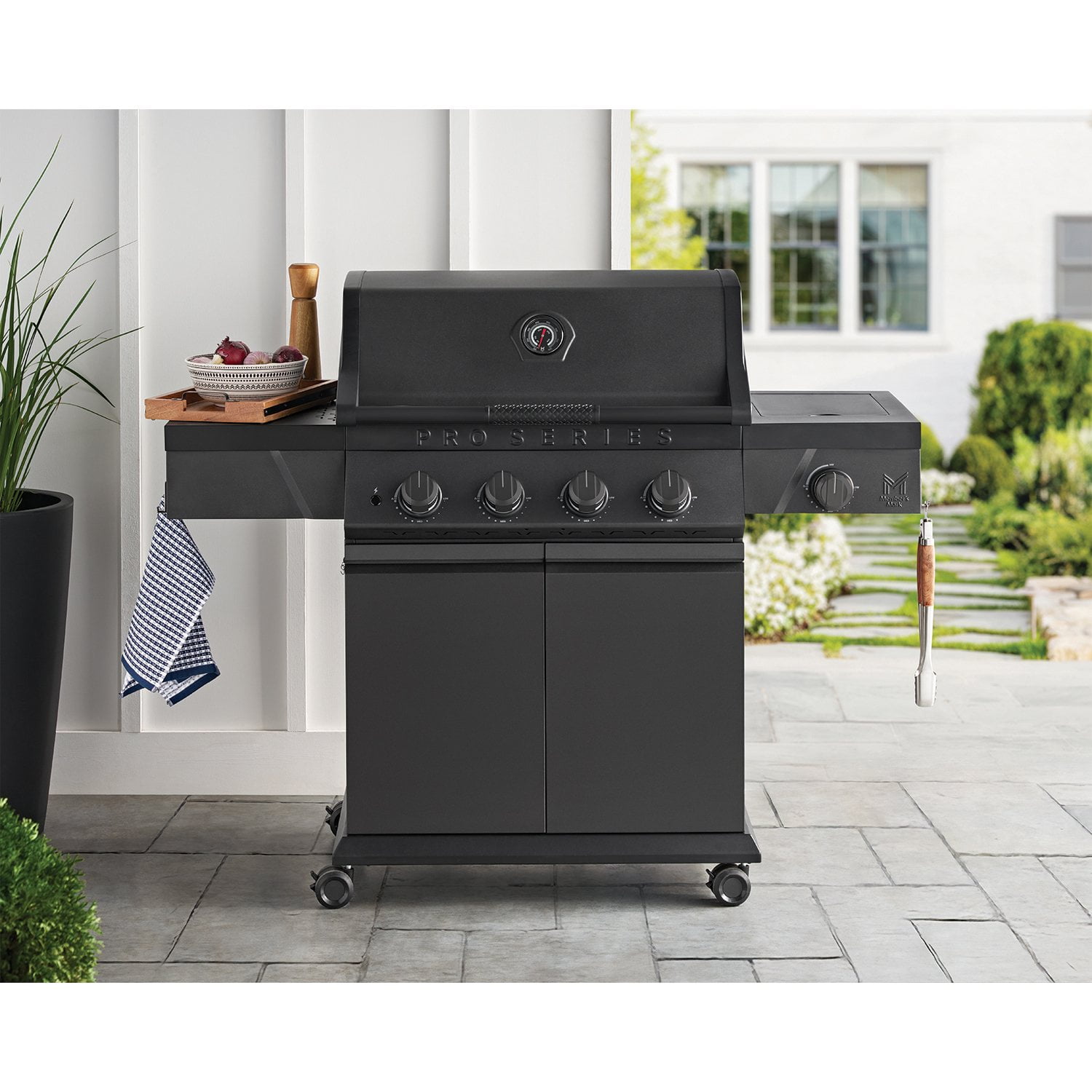 Member’s Mark Pro Series 4-Burner Gas Grill w/ Cover