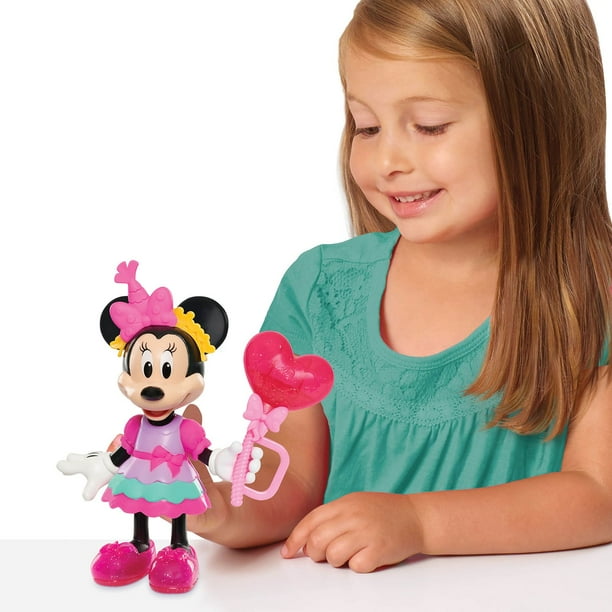 Disney Junior Minnie Mouse Fabulous Fashion Doll Playset