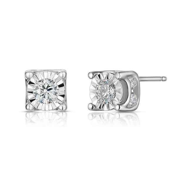 Round Cut Diamond Stud Earrings in 14K Gold