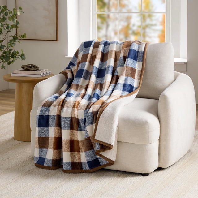 Member's Mark Cozy Plush Throw, 60" x 72"