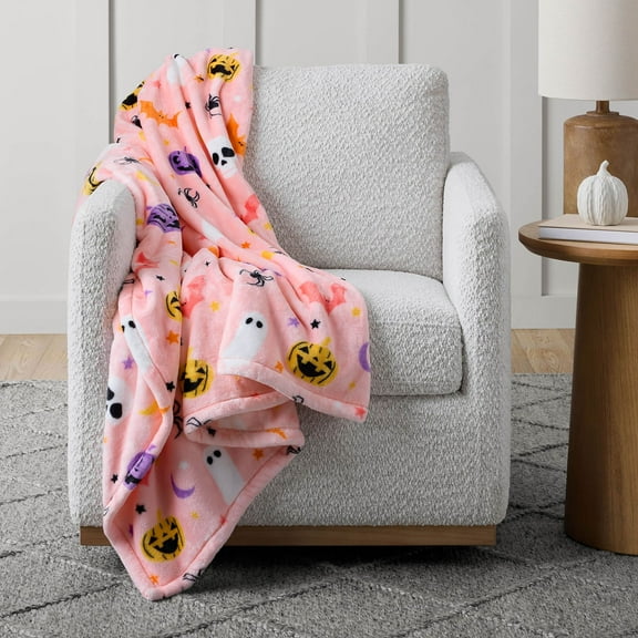 Member's Mark Halloween Lounge Throw, 60" x 70"