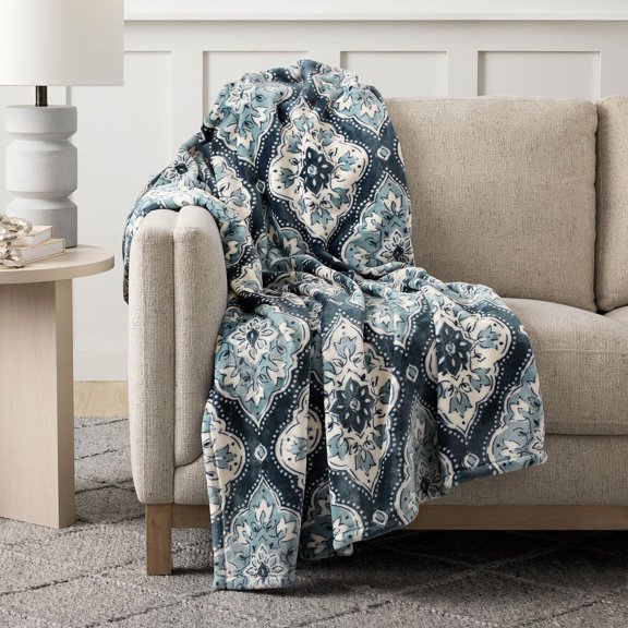 Member's Mark Seasonal Lounge Throw, 60"x70"