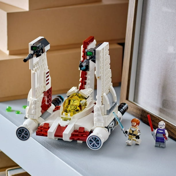 LEGO Star Wars: The Clone Wars V-19 Torrent Starfighter Building