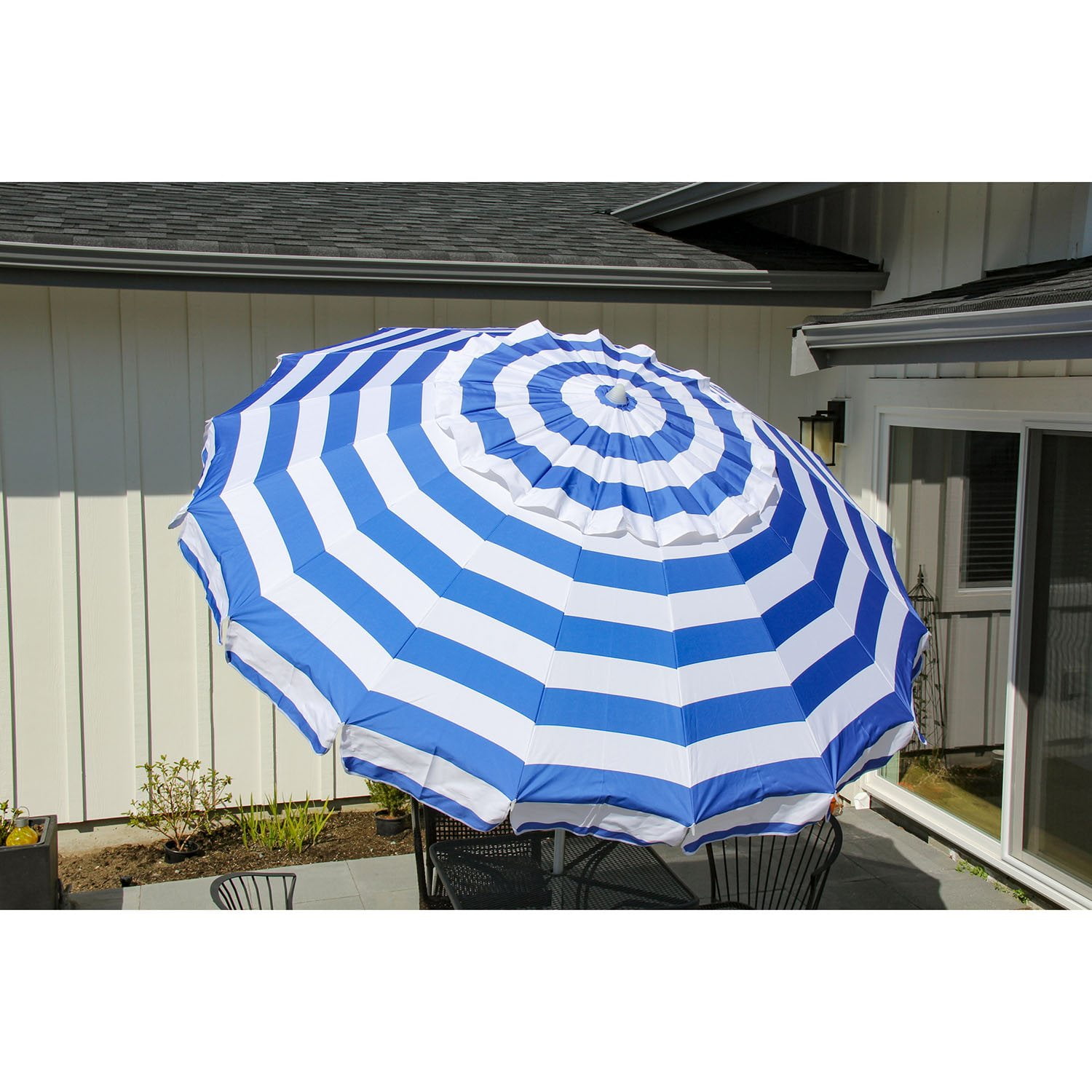 Deluxe 8' Outdoor Umbrella with Travel Bag - Samsclub.com
