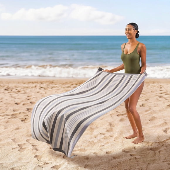 Member's Mark 2-Pack Adult Sand-Friendly Beach Towels, 40" x 72"