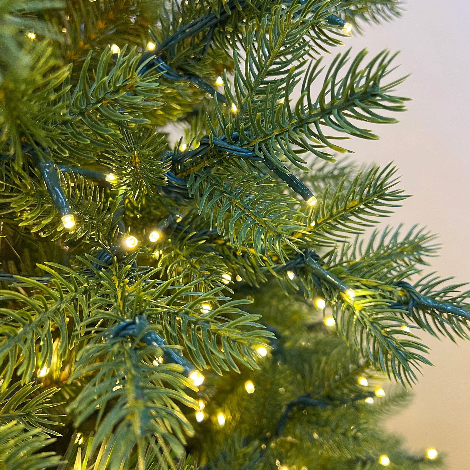 Member's Mark 7.5' Norway Fir Pre-Lit Christmas Tree - Samsclub.com