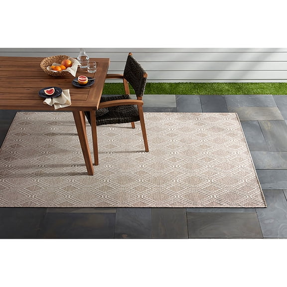Nicole Miller Corin Diamond Indoor/Outdoor Area Rug