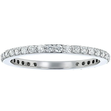 Round Cut Diamond Eternity Band in 14K Gold