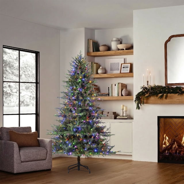 Member's Mark 7.5' Welch Pine Pre-Lit Christmas Tree