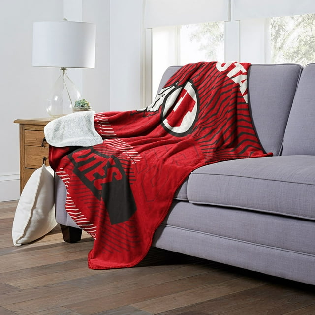 Officially Licensed NCAA Cloud Throw Blanket with Sherpa Back, 60" x 70"