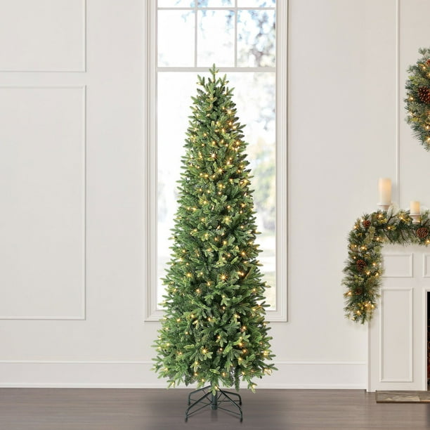 Member's Mark 7' Color-Changing Dawson Pine Christmas Tree