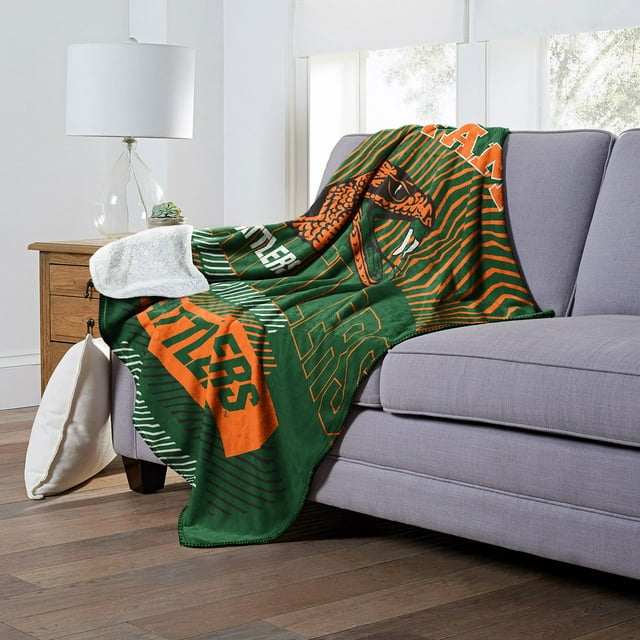 Officially Licensed NCAA Cloud Throw Blanket with Sherpa Back, 60" x 70"