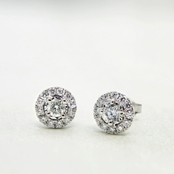 Grand Round Shape Diamond Earrings Set in 14K Gold