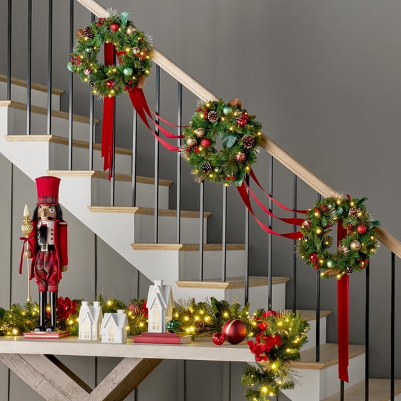 Member's Mark Pre-Lit Wreath Décor with Velvet Sash