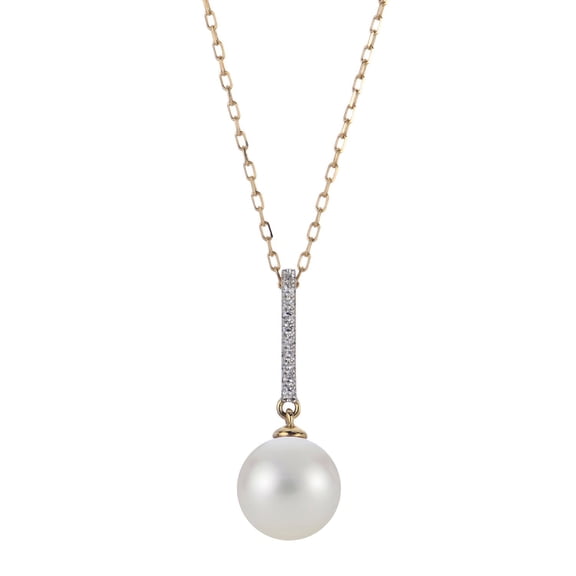 Cultured Freshwater Pearl and 0.04 CT.T.TW. Diamond Pendant Necklace in 14K Gold