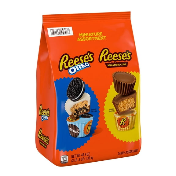 REESE'S Miniatures Oreo and Original Peanut Butter Cups Candy, 48.8 oz.