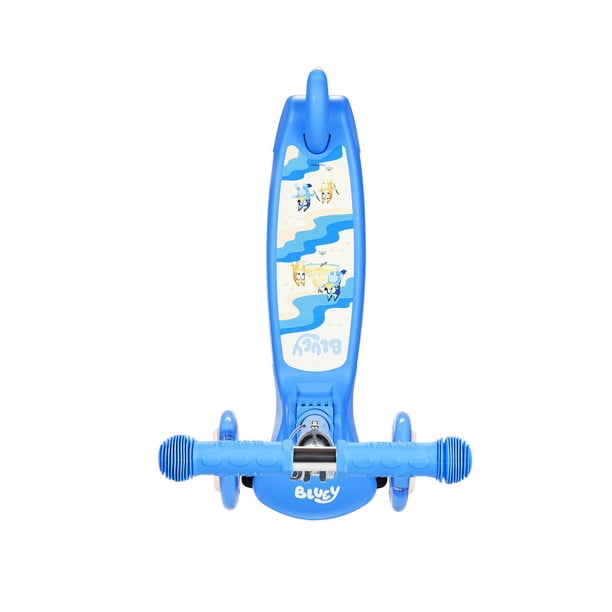 Licensed Tilt and Turn 3-Wheel Scooter with Light up Wheels