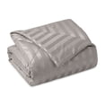 thumbnail image 4 of Saks Fifth Avenue 400 Thread Count Organic Cotton Comforter, 4 of 6