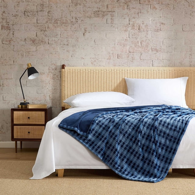 Eddie Bauer Reversible Plaid Heated Plush Throw Blanket, 60"x70"