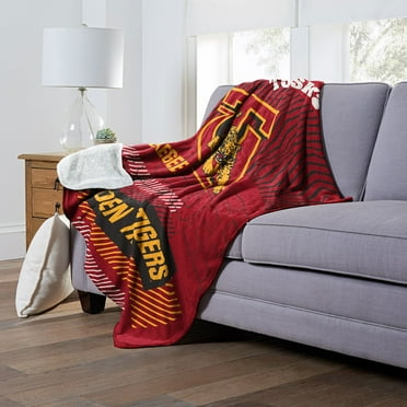 Officially Licensed NCAA Cloud Throw Blanket with Sherpa Back, 60" x 70"