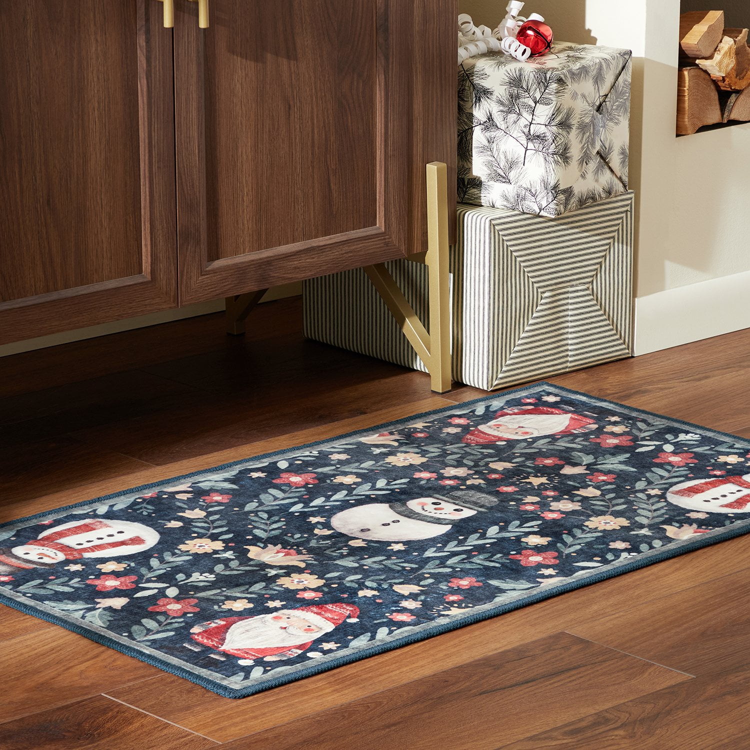 Frosty Bells Yale Haven Washable Recycled Holiday Area Rug