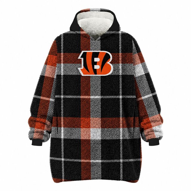 Pegasus Sports Cincinnati Bengals Wearable Sherpa Throw