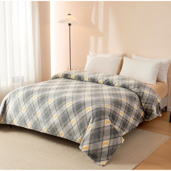 Yellowstone Dutton Plaid 106" x 94" Queen/King Cloud Blanket