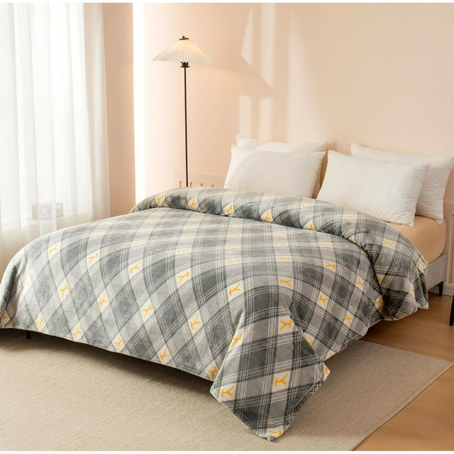 Yellowstone Dutton Plaid 106" x 94" Queen/King Cloud Blanket