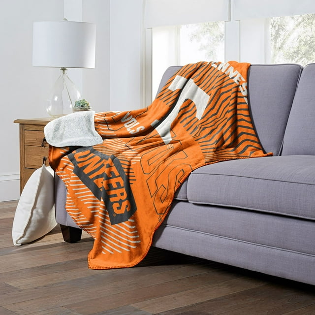 Officially Licensed NCAA Cloud Throw Blanket with Sherpa Back, 60" x 70"