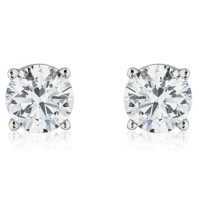 Round Diamond Studs in 18K Gold