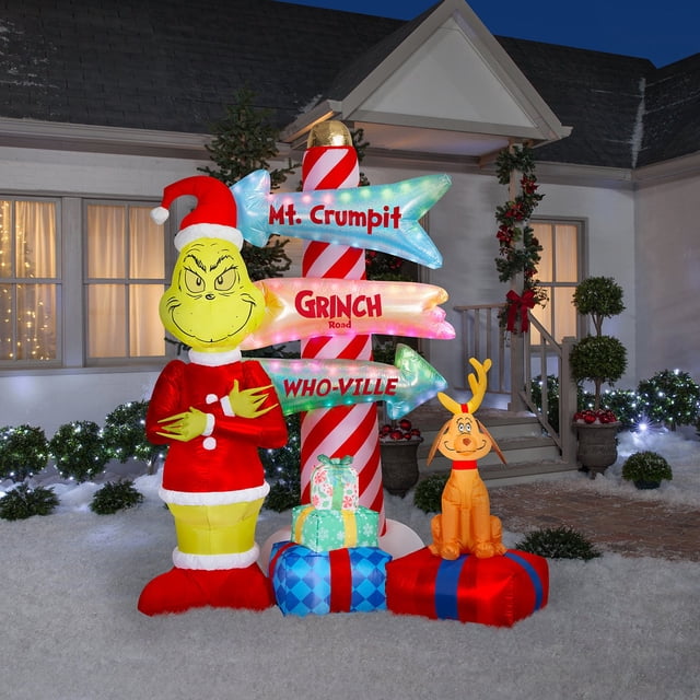 Dr. Seuss 7.5' Pre-Lit Grinch Airblown