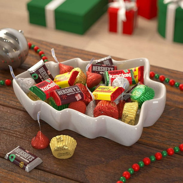HERSHEY'S Christmas Assorted Chocolate Candy, 130 pcs. - Samsclub.com