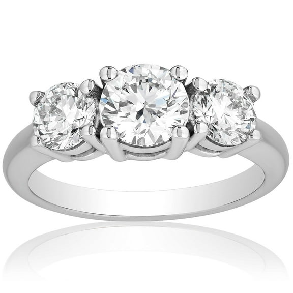 Round Cut Three Stone Diamond Ring in 18K Gold