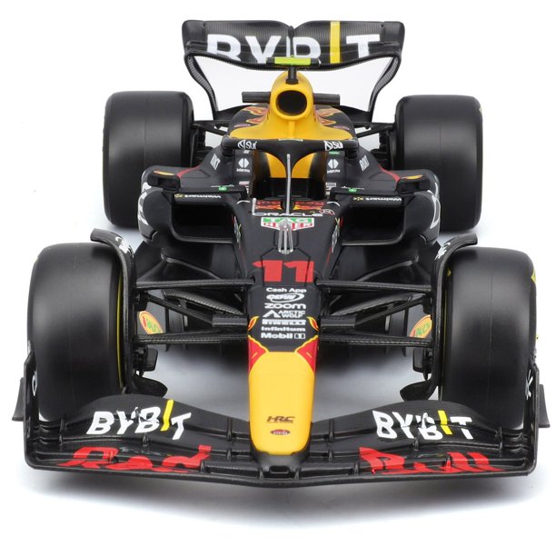 Bburago Formula One Racing 1:24 Race Cars with Driver Figures, 2