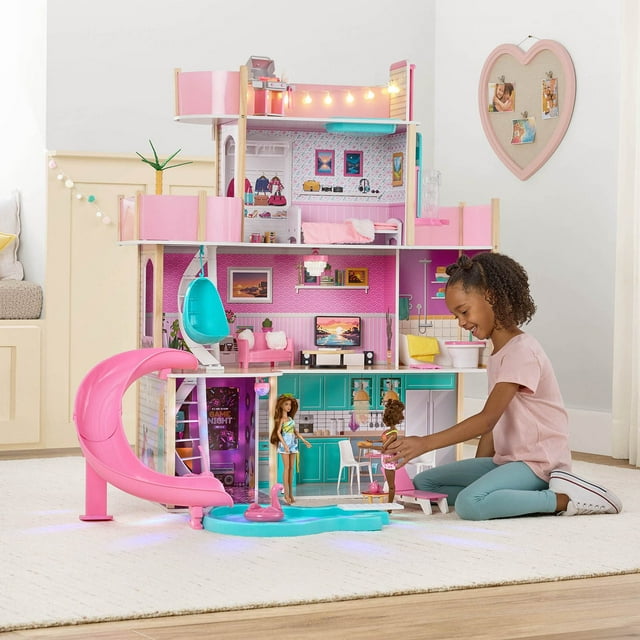 Member's Mark Paradise Cove Dollhouse
