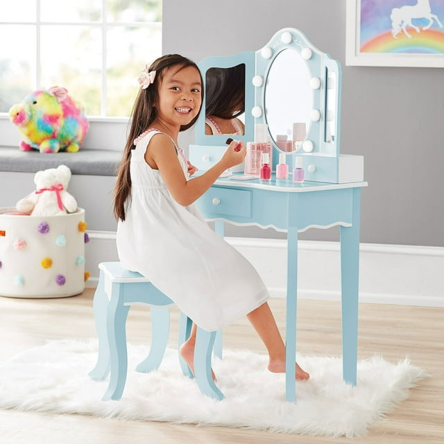 Member's Mark Vanity Set with Light